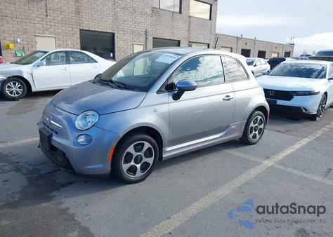 2015 Fiat 500E Battery Electric z USA, uszkodzony, nr VIN 3C3CFFGE0FT585792